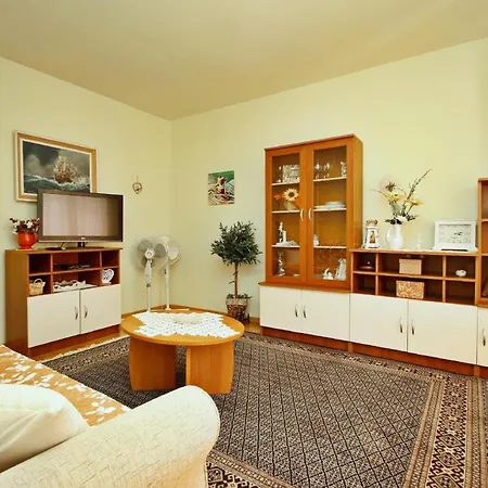 Apartment Radosna *